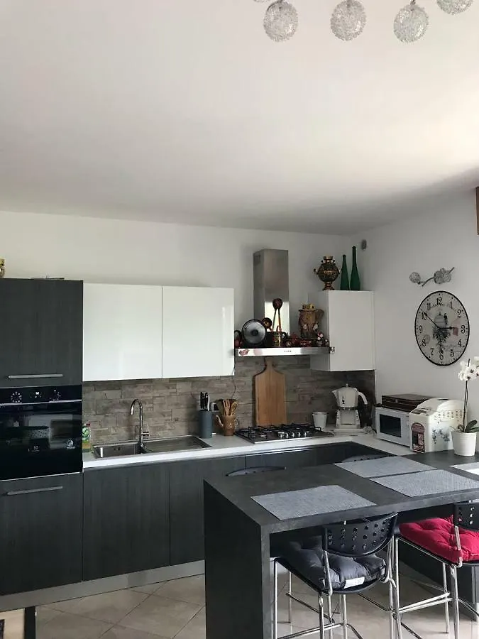 Apartment With Garden And Terrace Beautiful Lake View Bellano