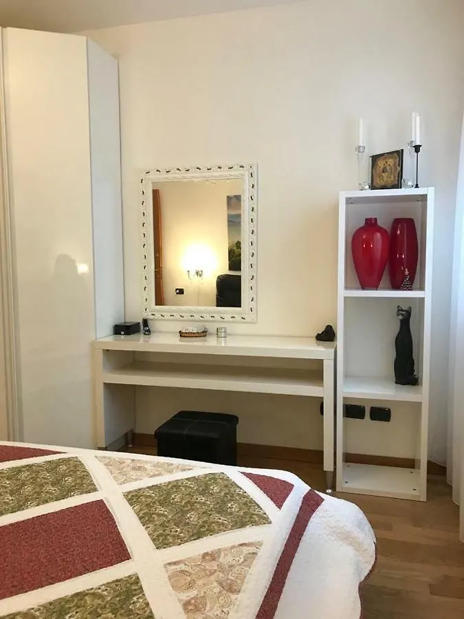 Apartment With Garden And Terrace Beautiful Lake View Bellano
