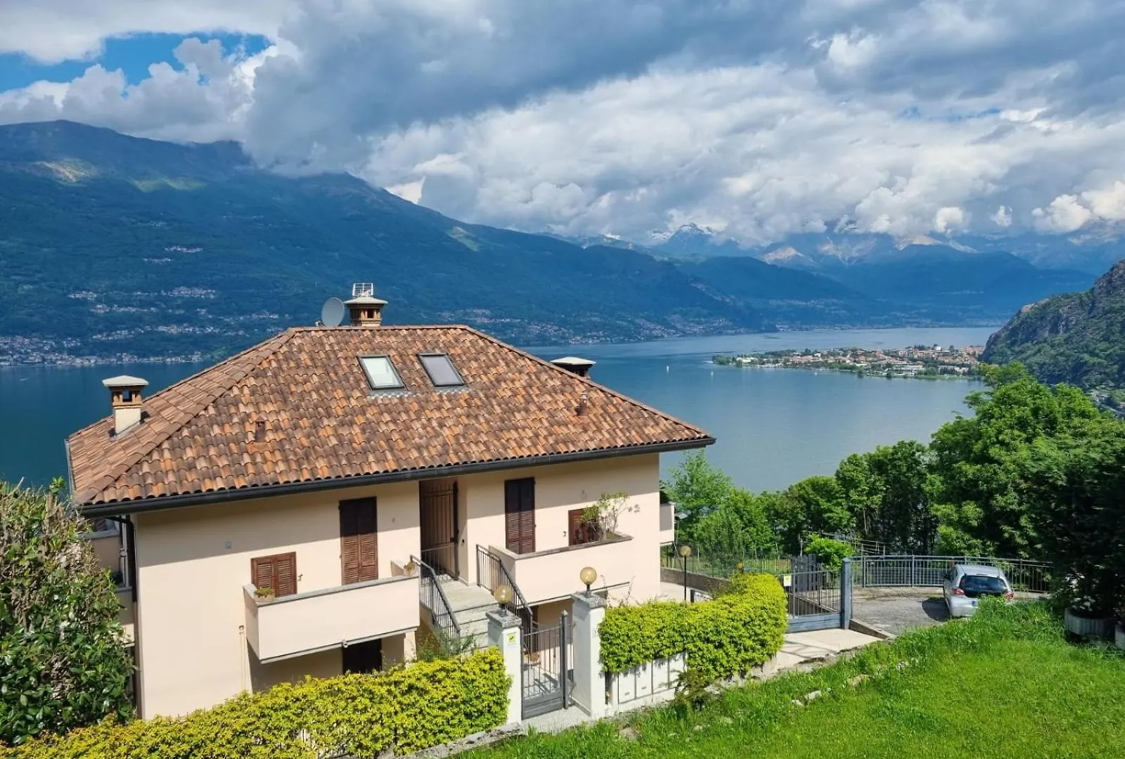 Apartment With Garden And Terrace Beautiful Lake View Bellano